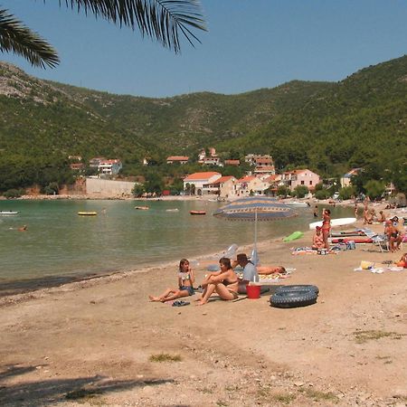 4 Bedroom Lovely Home In Žuljana Εξωτερικό φωτογραφία