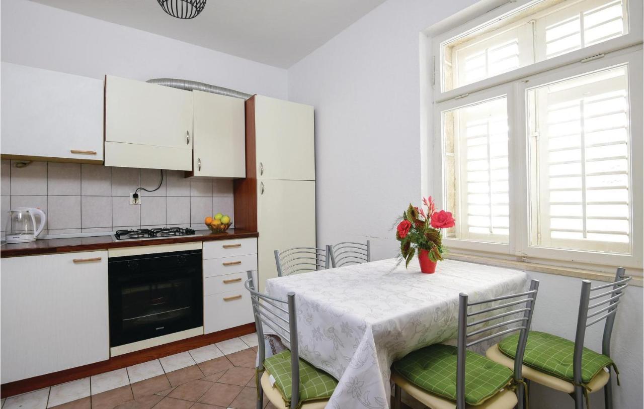 4 Bedroom Lovely Home In Žuljana Εξωτερικό φωτογραφία